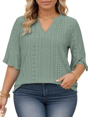 EUC Vislily Women’s Eyelet V-Neck Tunic Top in Sage